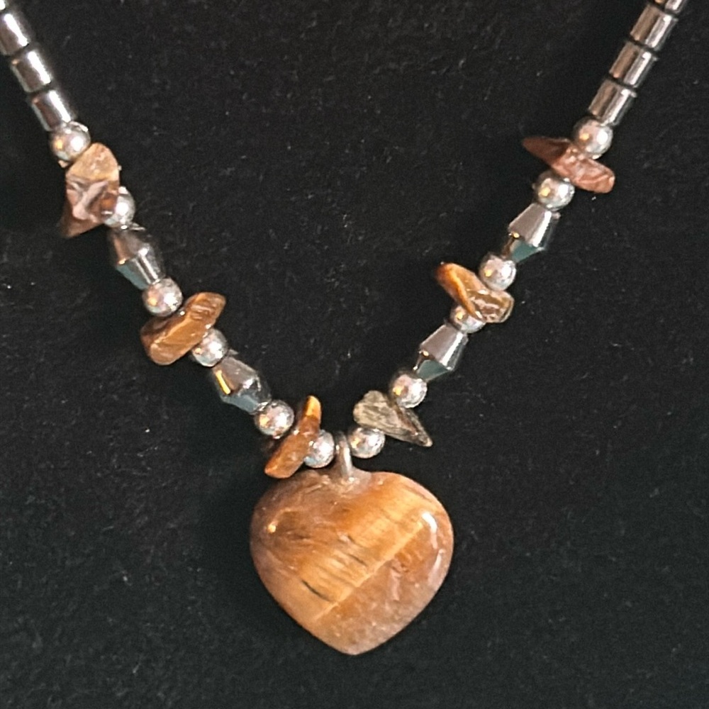 New Hand Crafted Heart Shaped Tiger’s Eye and Hematite Bead Necklace